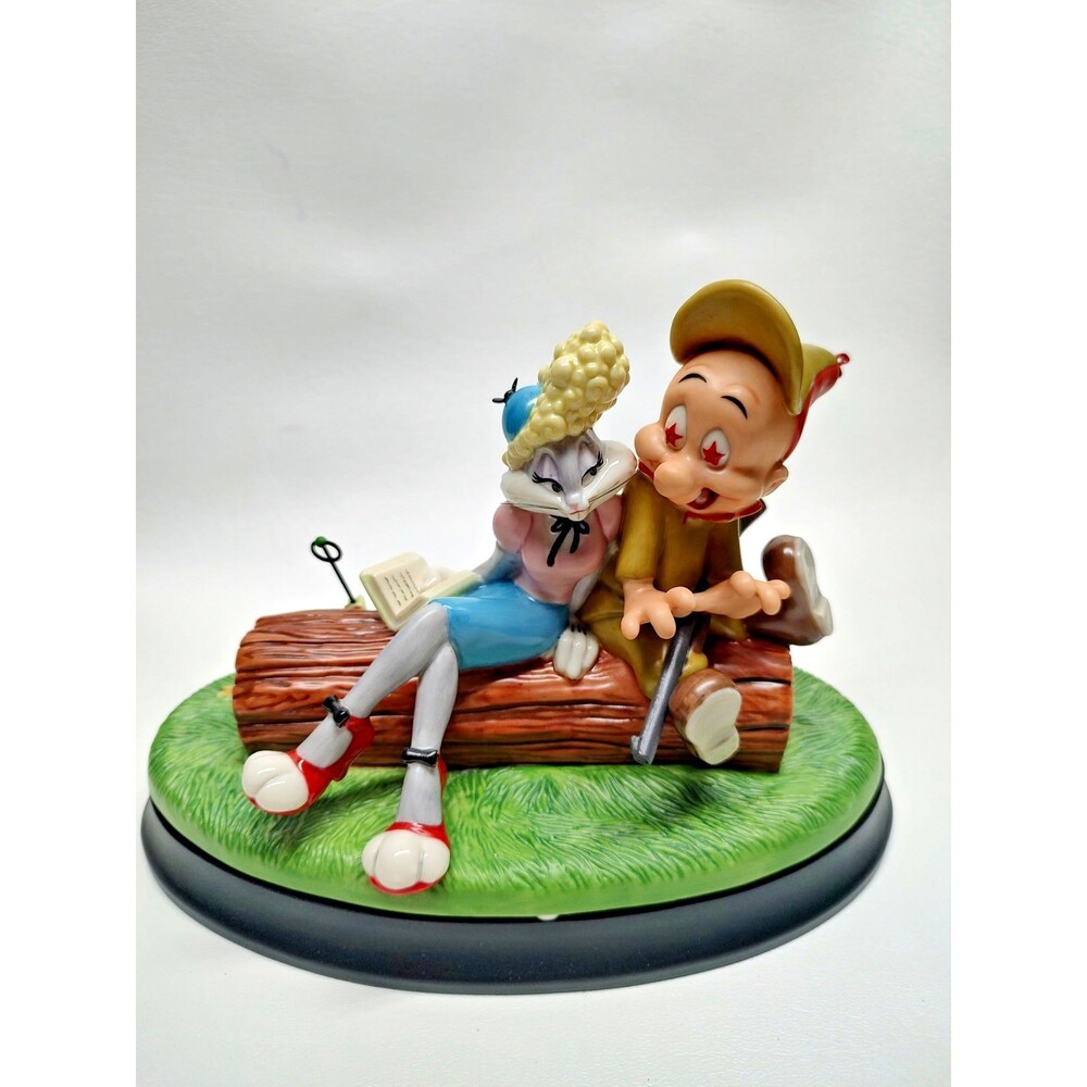 Vintage Goebel Looney Tunes Elmer Fudd & Bugs Bunny 1997 Isn't She Wovewe 5.75"